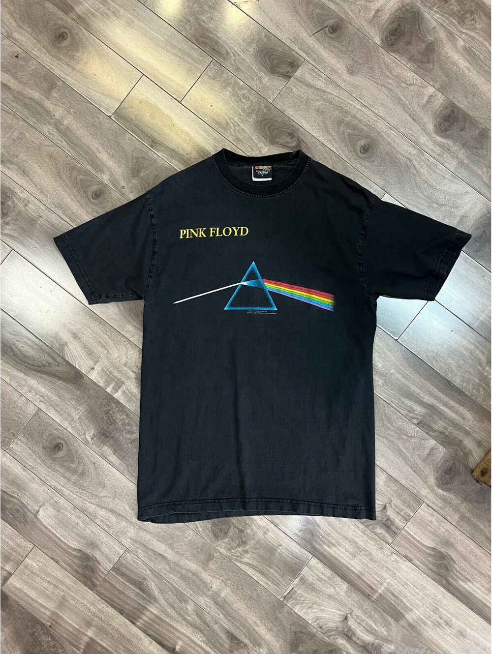 Pink Floyd "Dark Side of the Moon" T-Shirt — Size Large